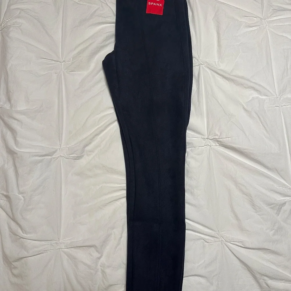 SPANX Faux Suede Leggings - Petite - Picture 3 of 3